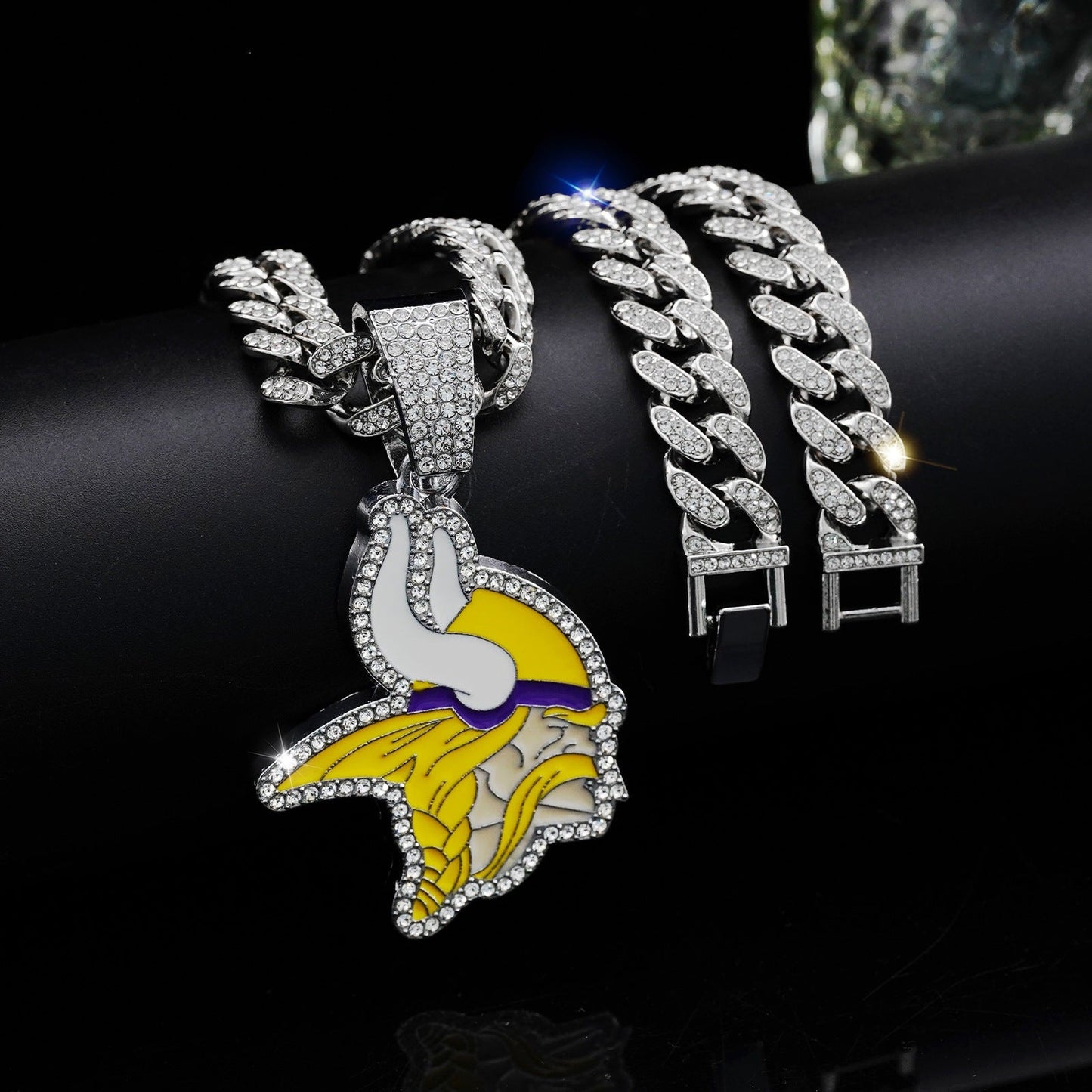 🔥 LAST DAY: Up to 50% OFF – NFL Team Pride Gem Chain Necklace